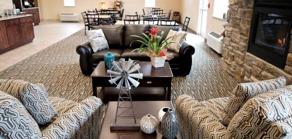 Cornerstone Inn & Suites Oelwein Exteriér fotografie