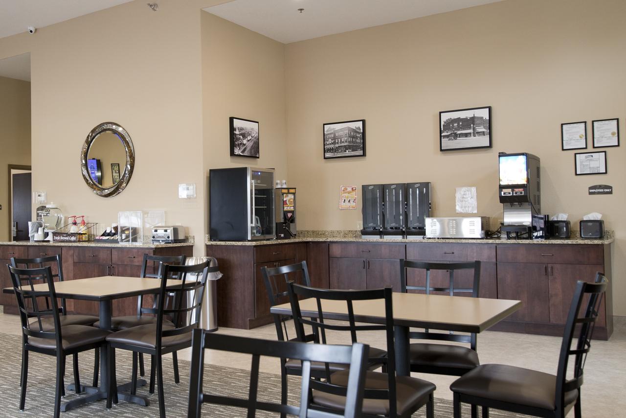 Cornerstone Inn & Suites Oelwein Exteriér fotografie
